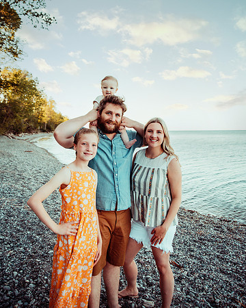 Family Portrait Photographer - Hartford, WI Photography